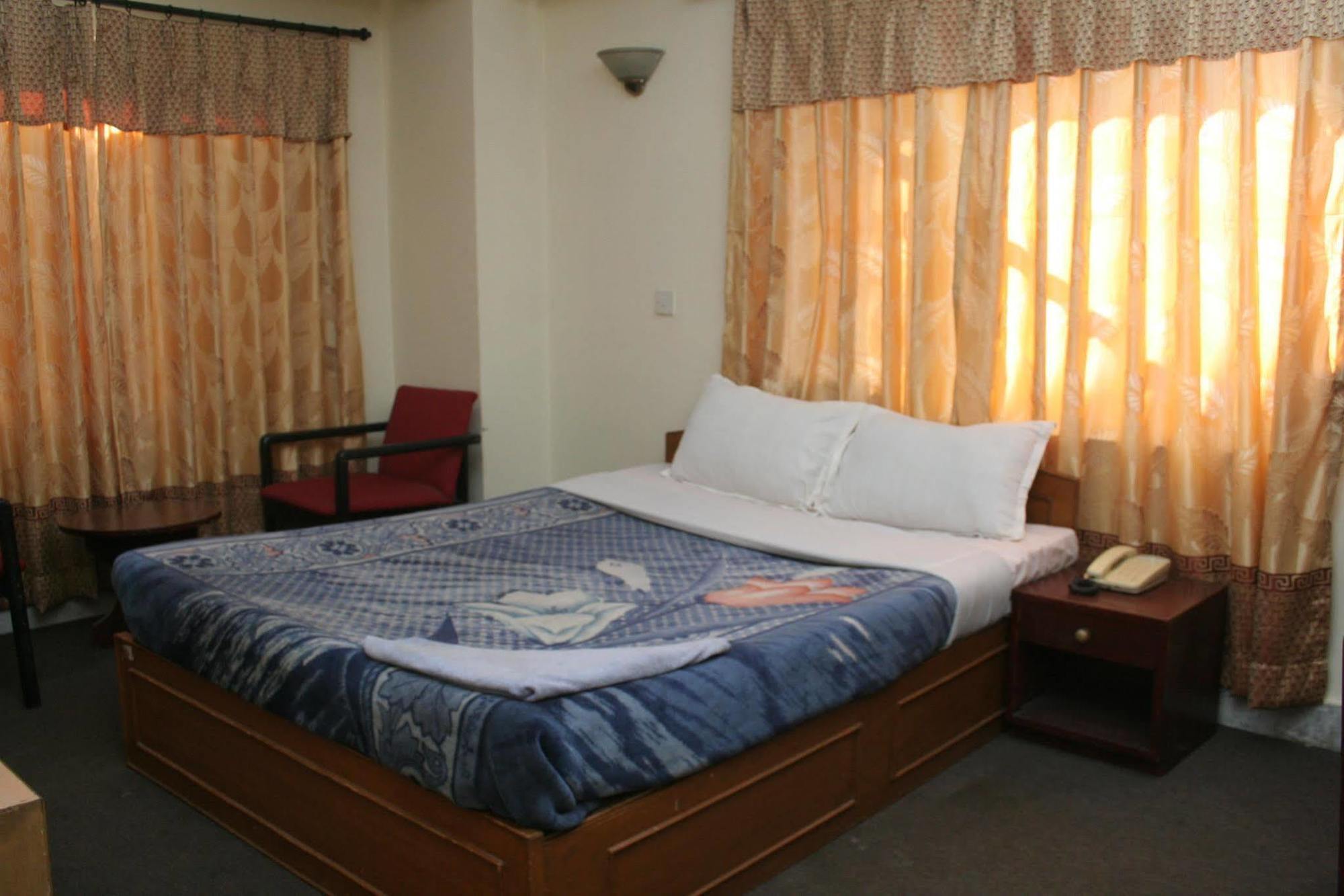 Annapurna Guest House Катманду Экстерьер фото